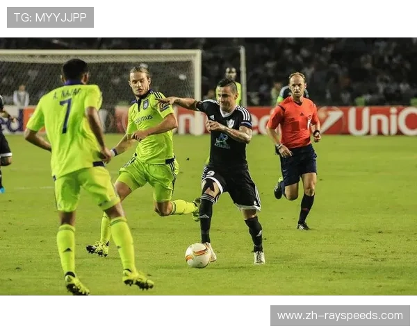 卡拉巴赫主场迎战阿贾克斯,阿塞拜疆球队盼创历史